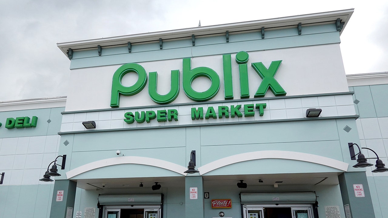 Publix expands GreenWise frozen berry recall amid E coli outbreak