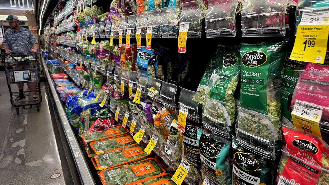 Sysco stops buying Mexican lettuce amid Cyclospora outbreak