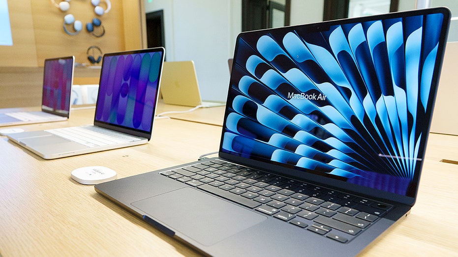 Apple tests CXMT memory chips for iPhones and MacBooks amid shortage