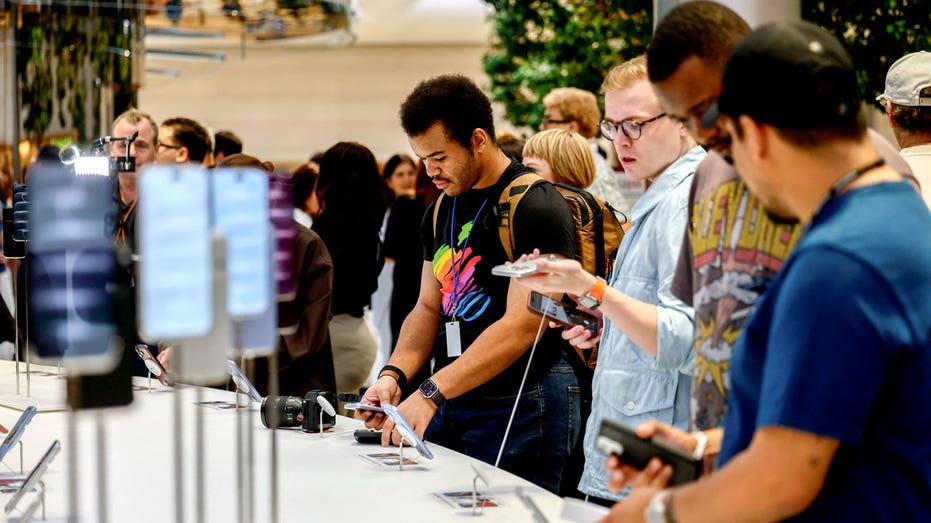 Apple’s $250M Siri class action settlement opens claims for iPhone users