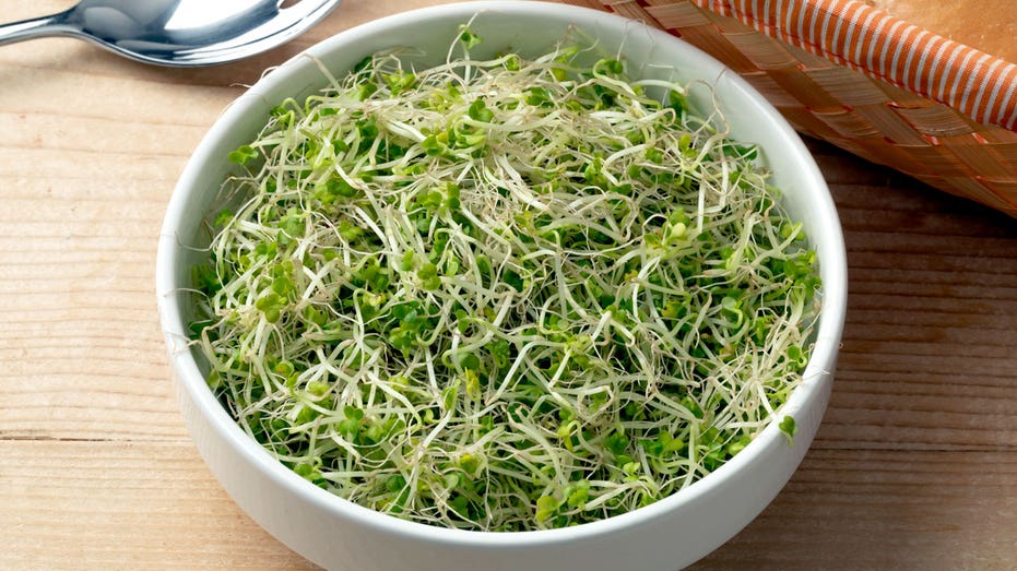 Broccoli sprouts recall linked to salmonella outbreak in 3 states
