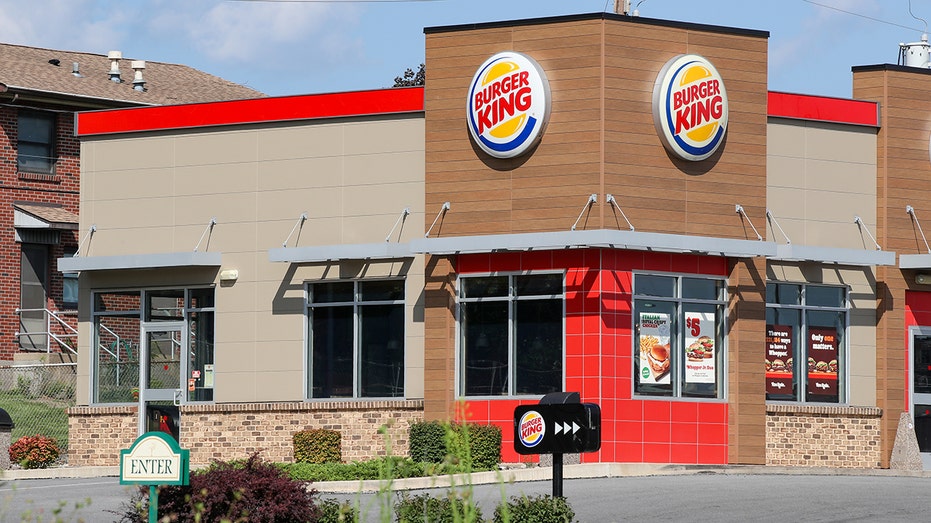 These major chains are serving up National Cheeseburger Day deals