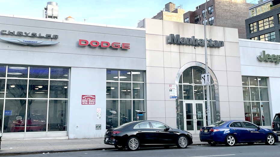 Chrysler recalls nearly 75K Dodge Durango SUVs over loose spoilers