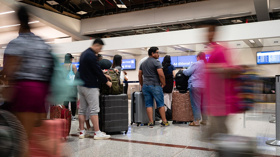 Airline expert explains how New Jersey fiber cut disrupted Northeast flights
