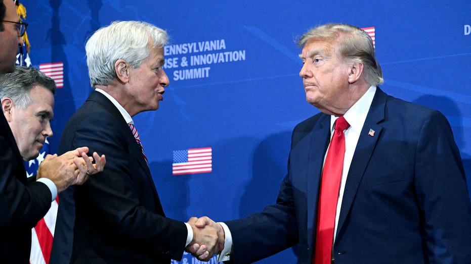 Jamie Dimon, Goldman Sachs CEOs praise Trump’s pro-business agenda