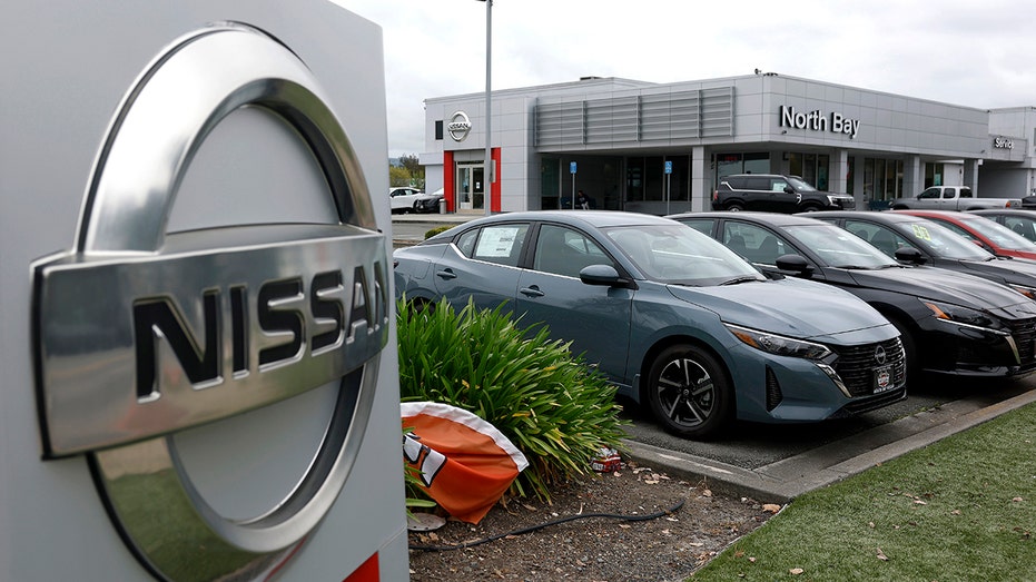 Trump approves new fuel economy standards to end Biden EV mandate