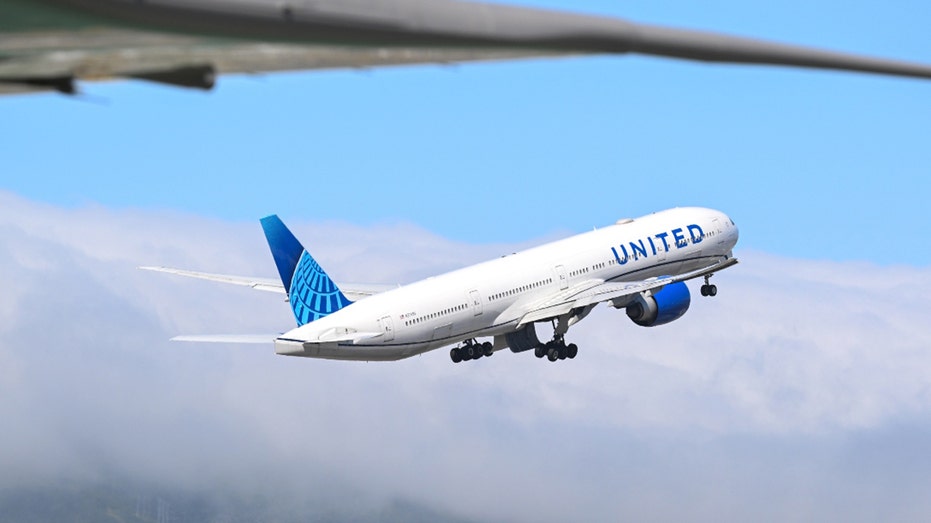 Higher jet fuel prices prompt airlines to adjust flight schedules
