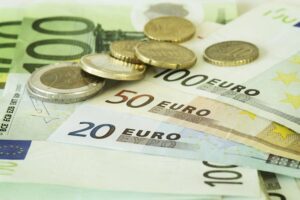 EUR/USD Price Forecast: The path of least resistance is to the downside near 1.0300