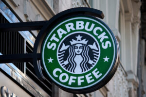 Starbucks shares drop as Q4 preliminary results fall short amid weak US demand By Investing.com