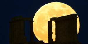 The year’s biggest, brightest supermoon rises this week. Here’s the best time to see it at its most brilliant.