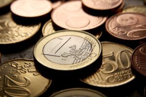 EUR/USD bounces back after soft US PCE inflation data