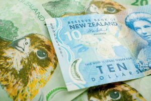 NZD/USD Price Forecast: Walks on thin rope near 0.5600