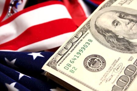 US Dollar ticks higher as Gilts wobble under inflation pressure, eyes on NFPs