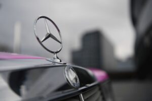 Mercedes to cut costs by billions per year as China weakens