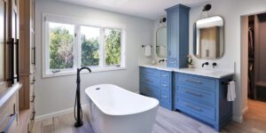 Interior designers share 4 bathroom trends that’ll be huge next year and 5 that will be out