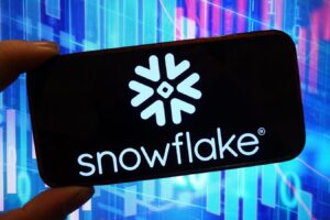 How Snowflake Stock Gains From DeepSeek Shakeup?