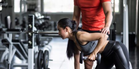 6 red flags to look out for when hiring a personal trainer, according to fitness professionals