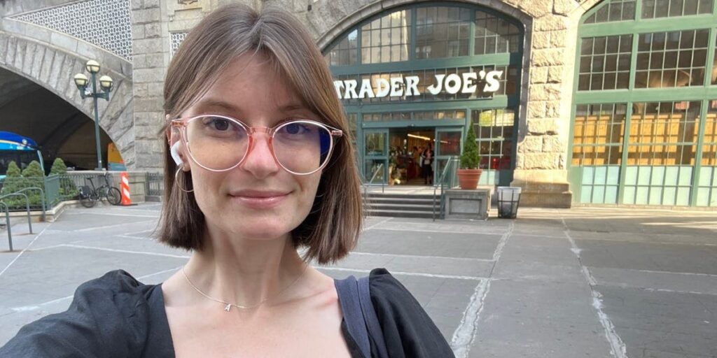 I try to follow the Mediterranean diet on a tight budget. Here are 7 things I buy at Trader Joe’s.