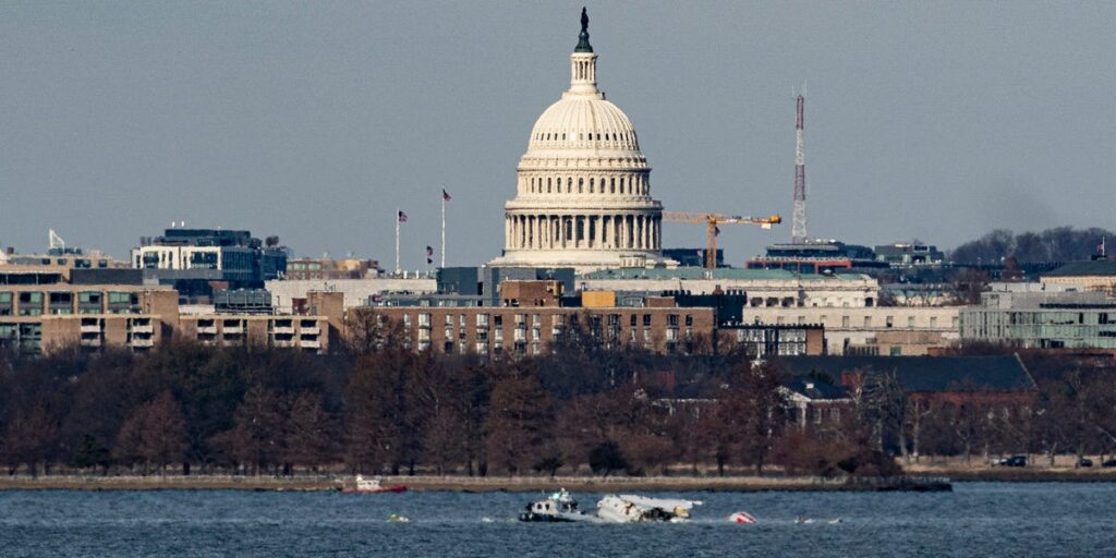 Washington, DC, plane crash thrusts high-stakes role of air traffic control into the spotlight