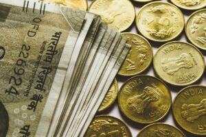 USD/INR flat lines amid persistent US Dollar strength, Trump tariff threats