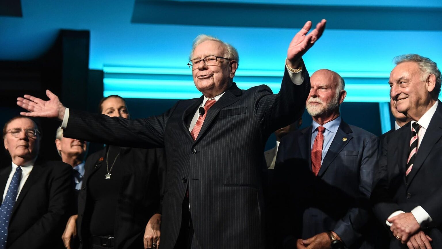 How To Build Your Own Berkshire Hathaway Style Holding Company