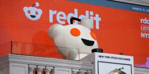 Reddit’s stock drops 15% after the CEO said a Google algorithm tweak hurt traffic