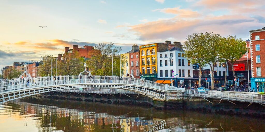 I’ve lived in Dublin for 10 years. Here’s how to avoid tourist traps and experience the city like a local.