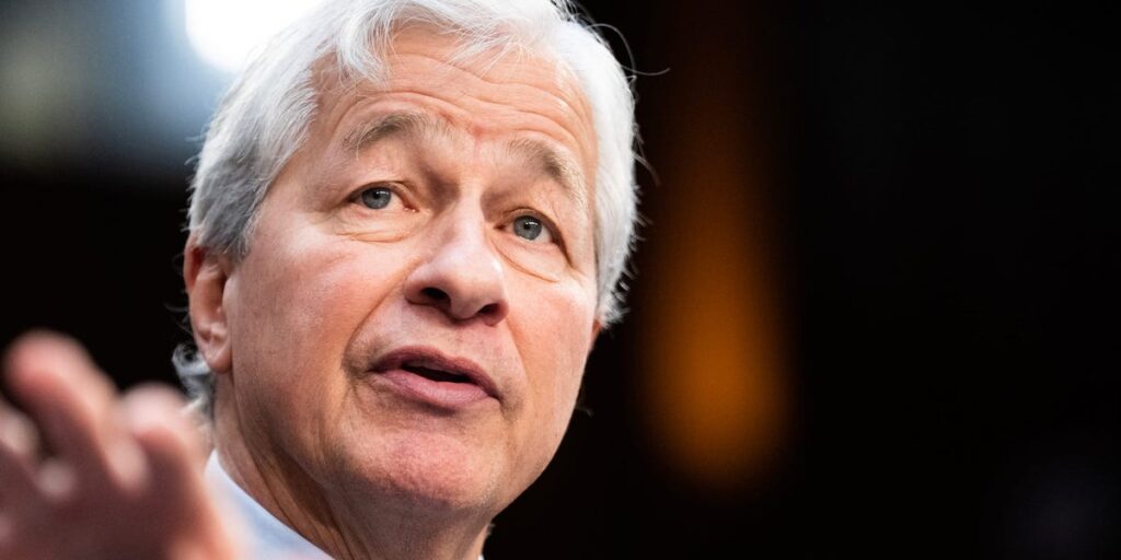 Jamie Dimon says it’s only ‘people in the middle’ complaining a lot about RTO