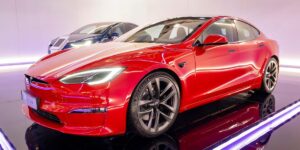 Angel investor says she sold her Tesla because of Elon Musk