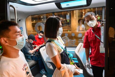 WeRide Stock Soars 40% On Uber’s 0 Million Robotaxi Expansion