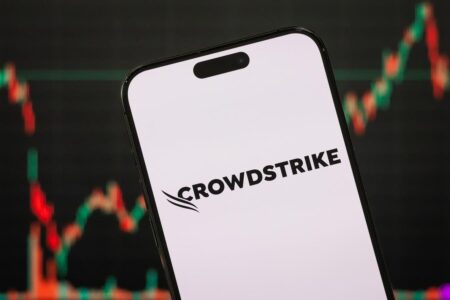 Should You Buy or Sell CRWD Stock Ahead of Its Earnings?