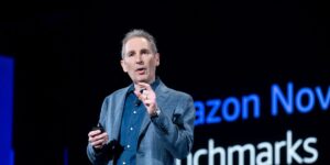 Amazon Revamps Pay Structure to Further Reward High-Performing Employees