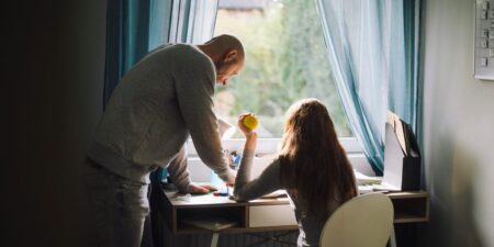 5 Things Parents Should Teach Their Kids Before They Go to College