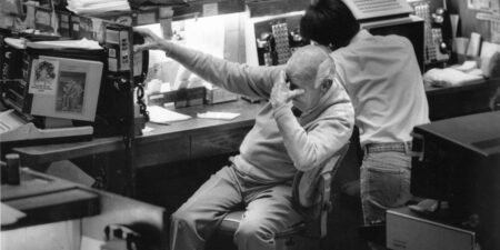10 Vintage Photos Show How the Stock Markets Crashed on Black Monday