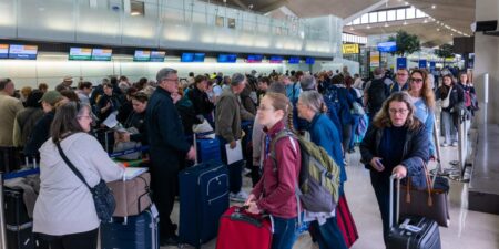 How to Avoid the Travel Chaos at Newark Airport