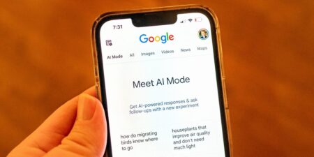 Apple and Google Disagree on AI Cutting Into Search: Who’s Right?