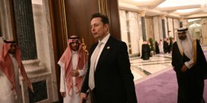 Elon Musk Says Starlink Is Coming to Saudi Arabia