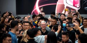 Why Apple Can’t Make an iPhone in the US — No Matter What Trump Says