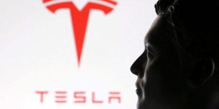 Elon Musk Says He Won’t Rule Out Merging XAI and Tesla