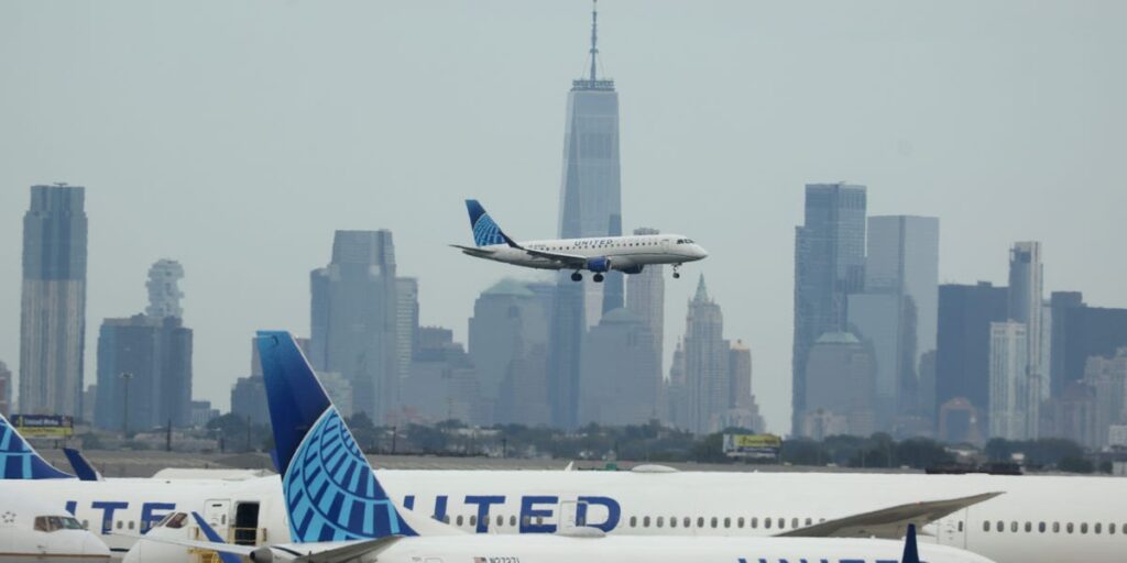 Newark Airport Flights Cut by FAA After Congestion and Outages