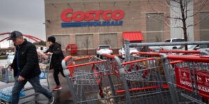 Costco CEO Says Company Has ‘Engaged in’ Scan and Pay Checkout Option