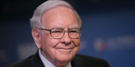Business Leaders React to Warren Buffett Stepping Down