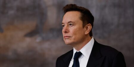 Elon Musk Responds to Tesla FSD Running a Red Light