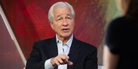 JPMorgan Chase Tells Managers to ‘Resist’ Hiring, Do More With Less