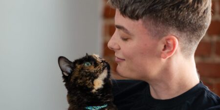 My Cat-Sitting Side Hustle Replaced My Salary Job, I’d Never Go Back