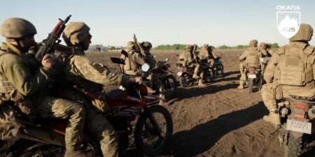 New Ukrainian Assault Unit Features Riflemen Shooting From Motorbikes