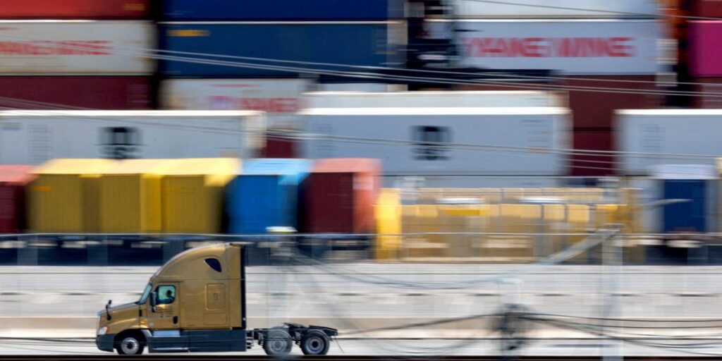 Ominous Charts Show Warning Signs for American Shoppers