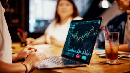 How To Choose An Online Brokerage