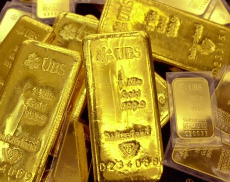 2 Dividends To Buy As Gold Takes A Dip (One Yields 8.3%)