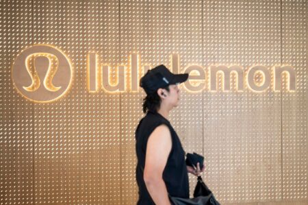 Is Lululemon’s Recent Pullback Your Perfect Entry Point?